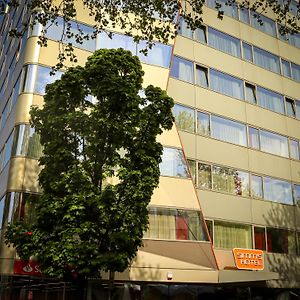 Simm'S Hotel - Cityhotel Next To Metro U3